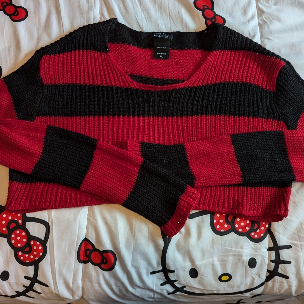 Cropped Striped Sweater Size XL from Social Collision